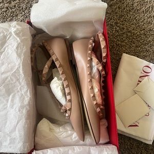 Valentino’s flats size 6